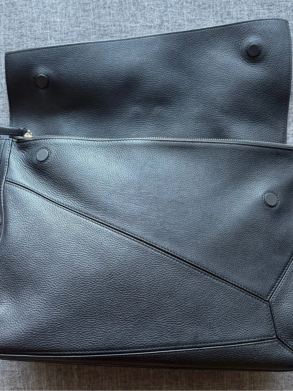 Loewe modern messenger